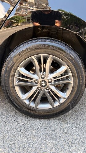 Hyundai ix35-17