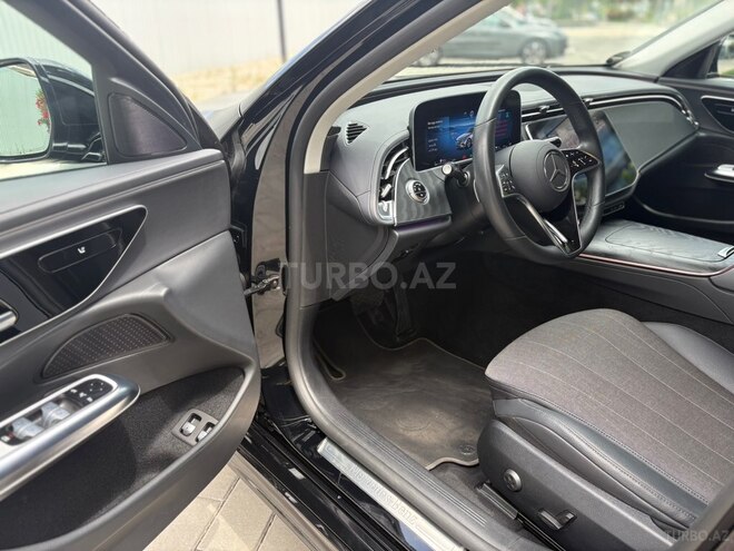 Mercedes E 300 e-6