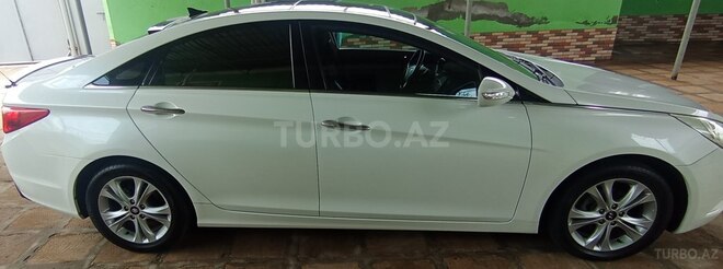 Hyundai Sonata-7