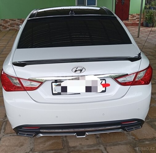 Hyundai Sonata-6