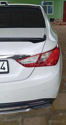 Hyundai Sonata-4