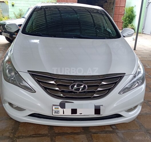 Hyundai Sonata-1