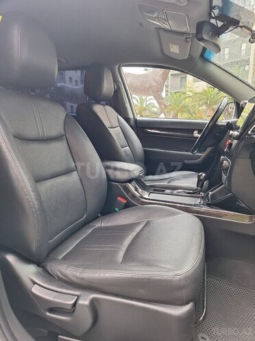 Kia Sorento-13