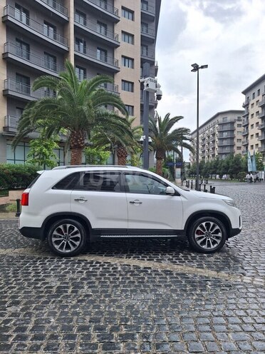 Kia Sorento-4