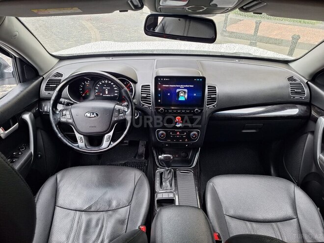 Kia Sorento-9