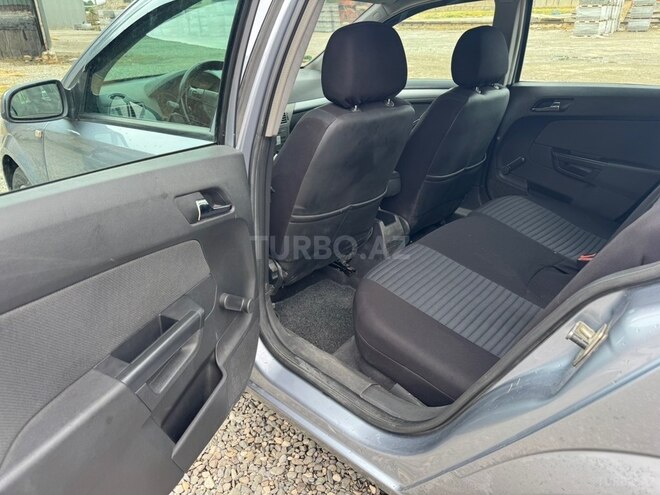Opel Astra-7