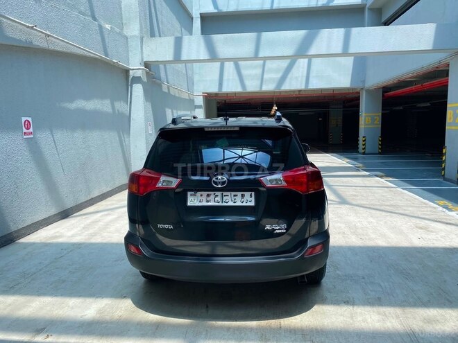 Toyota RAV4-2