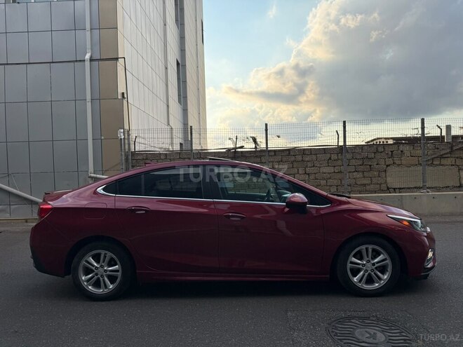 Chevrolet Cruze-13