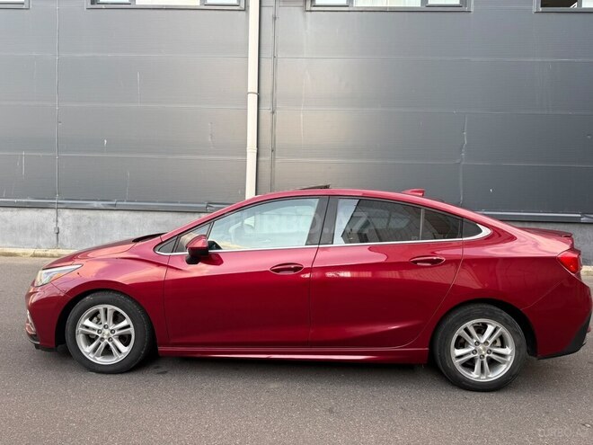 Chevrolet Cruze-12