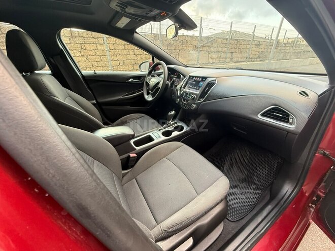 Chevrolet Cruze-15