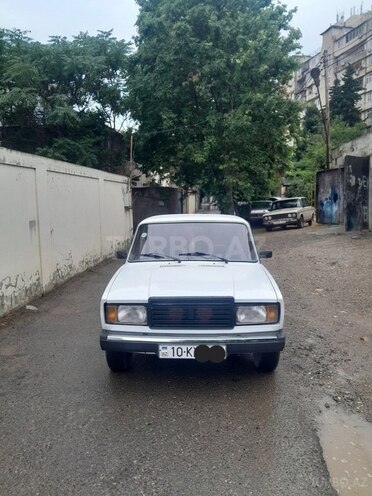 LADA (VAZ) 2107-1