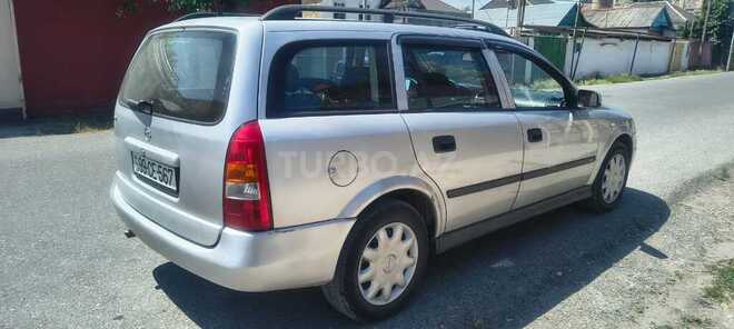 Opel Astra-2