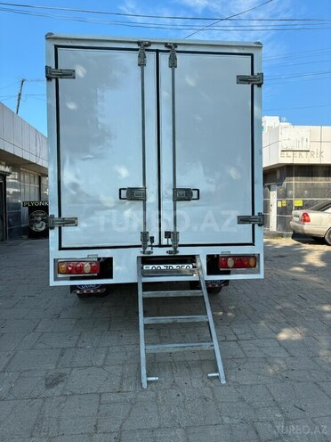 Ford Transit-5