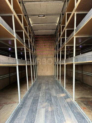 Ford Transit-20