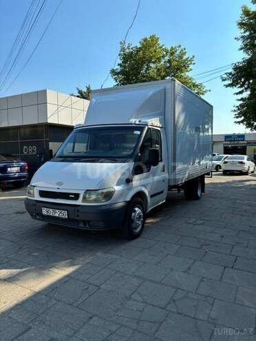 Ford Transit-19
