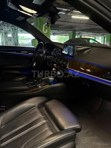 BMW 530-9