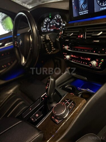 BMW 530-11