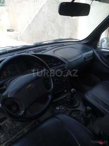 Chevrolet Niva-2