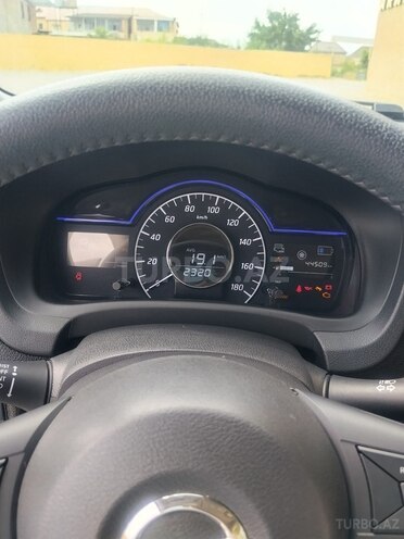 Nissan Note-9