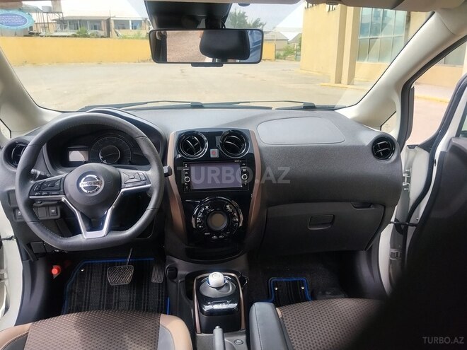 Nissan Note-6