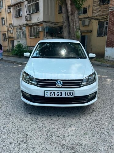 Volkswagen Polo-1