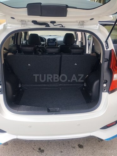 Nissan Note-7