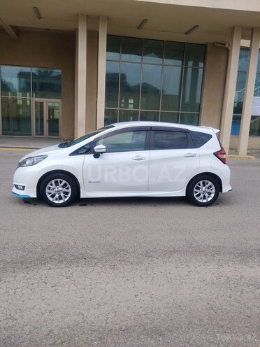 Nissan Note-4