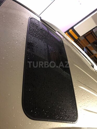 Toyota RAV4-12