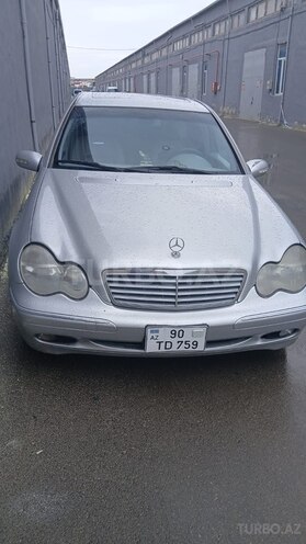 Mercedes C 240 4MATIC-1