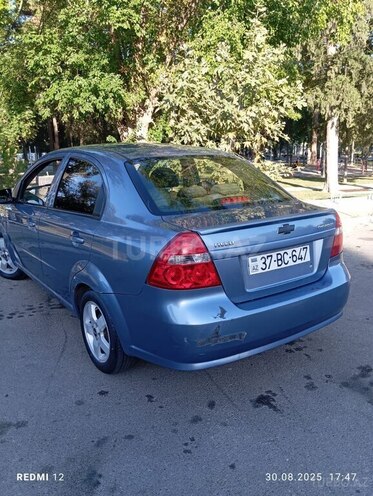 Chevrolet Aveo-5