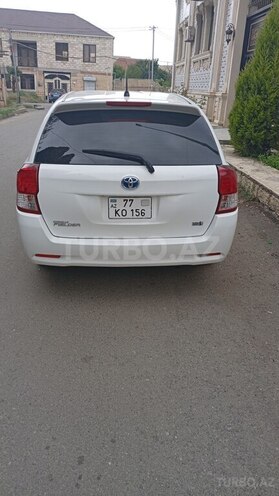 Toyota Corolla Fielder-3