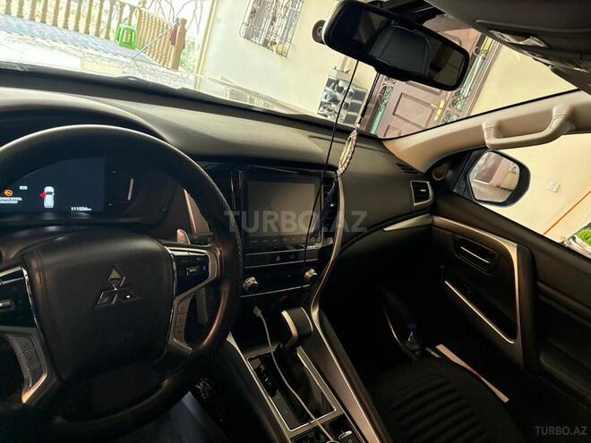 Mitsubishi Pajero Sport-6