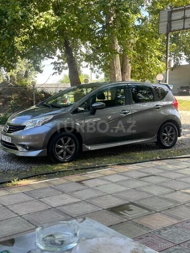 Nissan Note-2