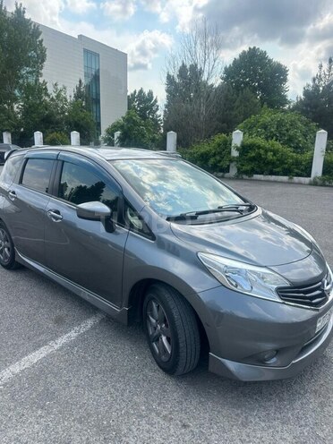 Nissan Note-4