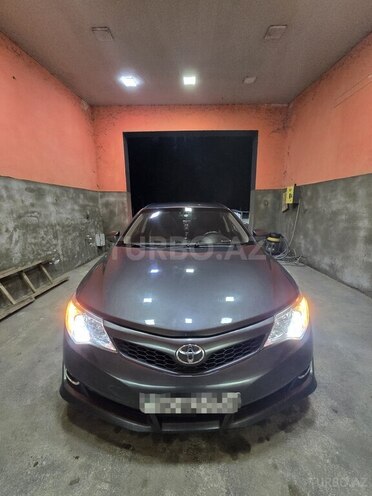 Toyota Camry-1