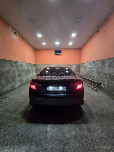 Toyota Camry-3