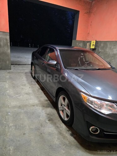 Toyota Camry-4
