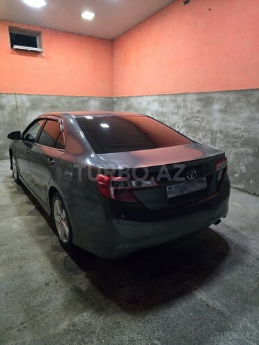 Toyota Camry-7