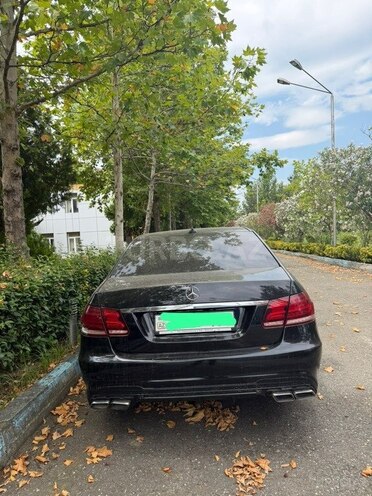 Mercedes E 220-2
