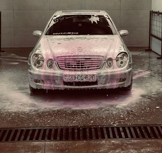 Mercedes E 240-2