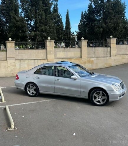Mercedes E 240-7
