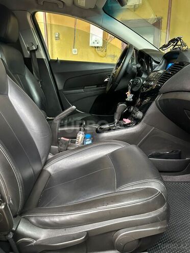 Chevrolet Cruze-3