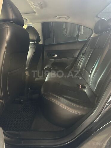 Chevrolet Cruze-14