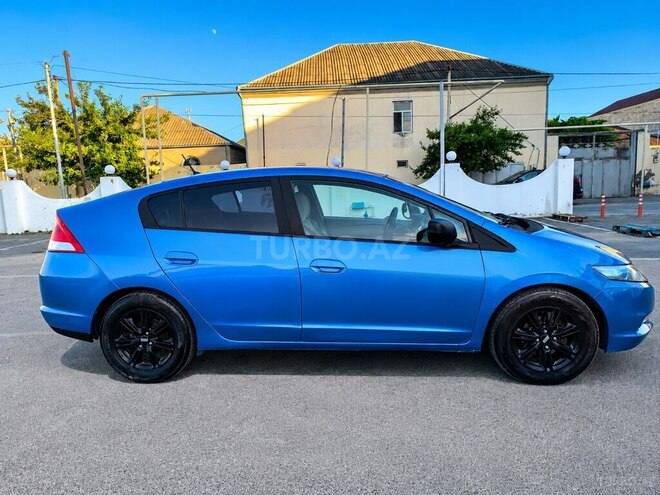 Honda Insight-5