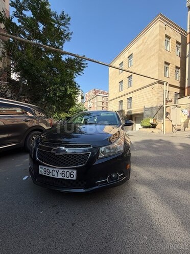 Chevrolet Cruze-12