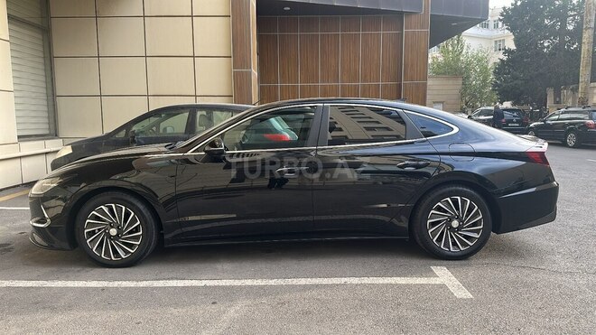 Hyundai Sonata-5