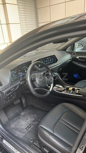 Hyundai Sonata-12