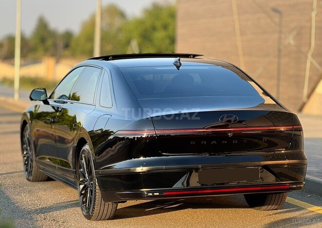 Hyundai Grandeur-3