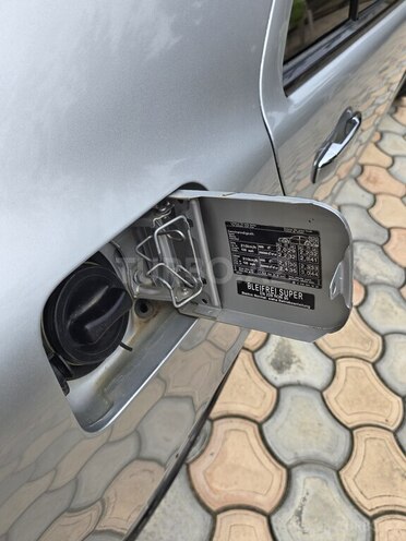 Mercedes E 320-12