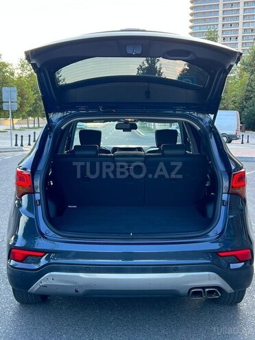 Hyundai Santa Fe-14